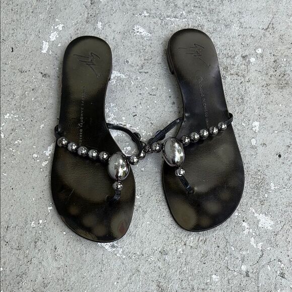 Guiseppe Zanotti flat sandals - Picture 1 of 10